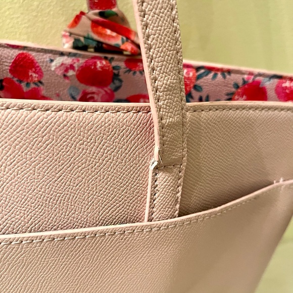 Betsy Johnson Large Strawberry Pink Tote - Picture 11 of 16